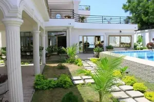 Villa duplex meublée avec piscine à louer à Akodésséwa – 1 500 000 FCFA/mois — photo 3