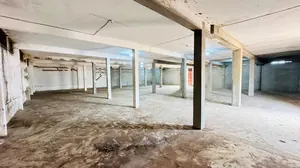 Entrepôt 400 m² à louer proche du goudron à Tokoin Aéroport – 1,5 million FCFA/mois — photo 3