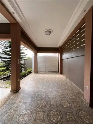 Villa meublée 2 chambres 251 m² à vendre à Adidogomé Cité Mokpokpo – 85 millions FCFA — photo 1