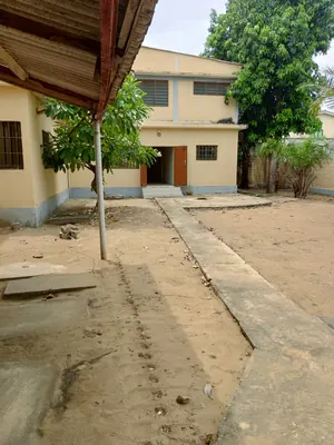 Vente d'une villa à Agbalepedo, 6 chambres, R+1 sur demi-lot, titre foncier – 125 millions FCFA — photo 9