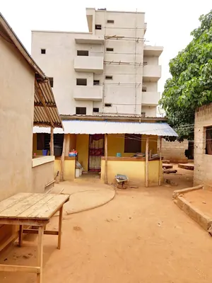 Vente d'une maison à Sogbossito Supermarché Dauphine, demi-lot en angle de rues, 300m du goudron – à partir de 22 500 000 FCFA — photo 3