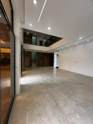 Vente d'une villa à Tokoin Wuiti, 5 chambres, R+2, avec piscine et jardin – 820 millions FCFA à débattre — photo 12