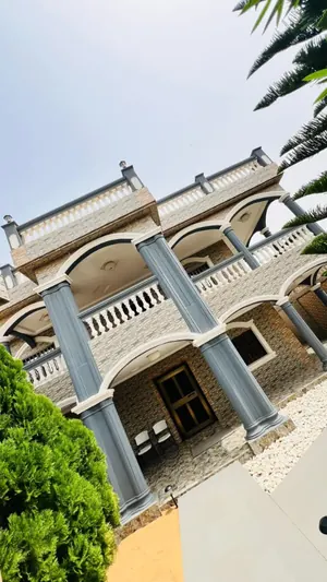 Villa duplex 5 chambres en vente à Agoè Sogbossito Anonkui Camp Fir – 250 millions FCFA — photo 3