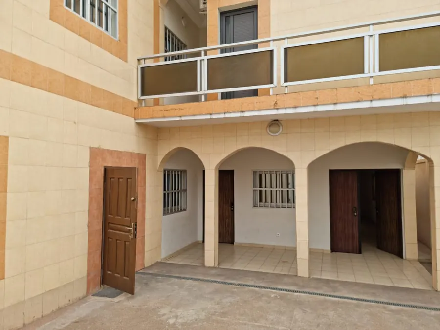 Villa duplex 5 chambres à louer à Dékon – 500 000 FCFA/mois