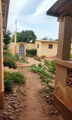 Maison 4 chambres en vente à Agoè Etat Major, proche du goudron – 60 millions FCFA — photo 4