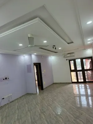 Location d'un appartement à Vakpo Fish, 2 chambres, 1er étage, récente construction, meublé – 100 000 FCFA/mois