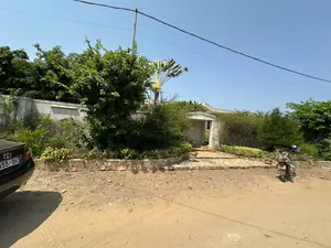 Villa 4 chambres à vendre à Baguida côté plage – 350 millions FCFA