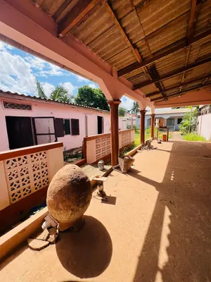 Villa 3 chambres avec dépendance et magasin en vente à Agoè Assiyéyé – 30 000 000 FCFA — photo 2