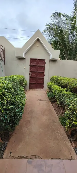 Villa 3 chambres en vente à Agoè Camp Fir – 70 millions FCFA — photo 2