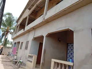 Villa en vente en angle de rue sur plus d'un demi-lot à Lankouvi, Lomé – 50 millions FCFA — photo 2