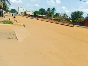 Terrain demi-lot en vente à Kégué, à 200m du goudron – 25 millions FCFA — photo 4