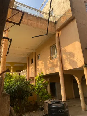 Vente d'un immeuble à Nyékonakpoè, une vingtaine d'appartements, proche du goudron – 700 millions FCFA — photo 3