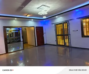 Villa duplex 6 chambres à louer en bordure de goudron à Agoè Assiyéyé – à partir de 600 000 FCFA — photo 3