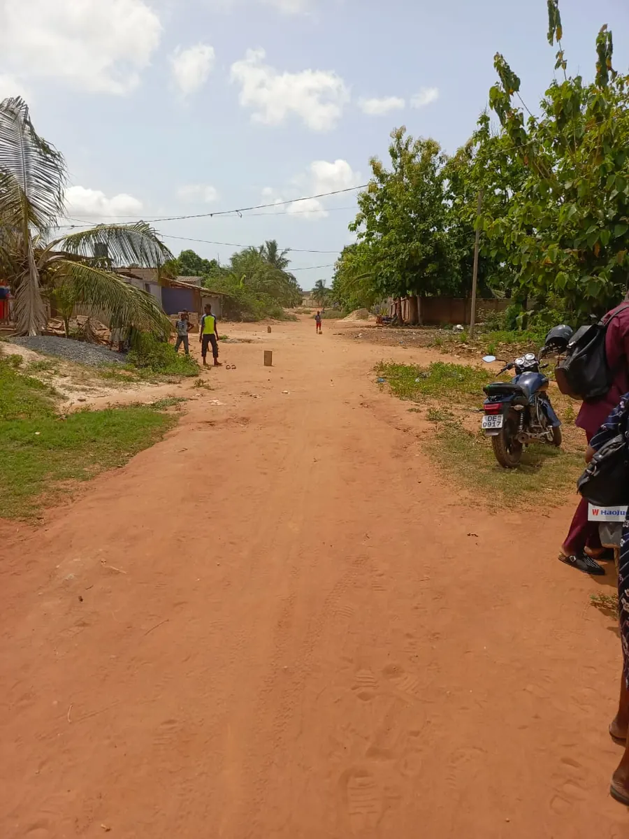 Maison inachevée 4 chambres à vendre à Djagblé Agbama-Hlan – 6 500 000 FCFA à débattre