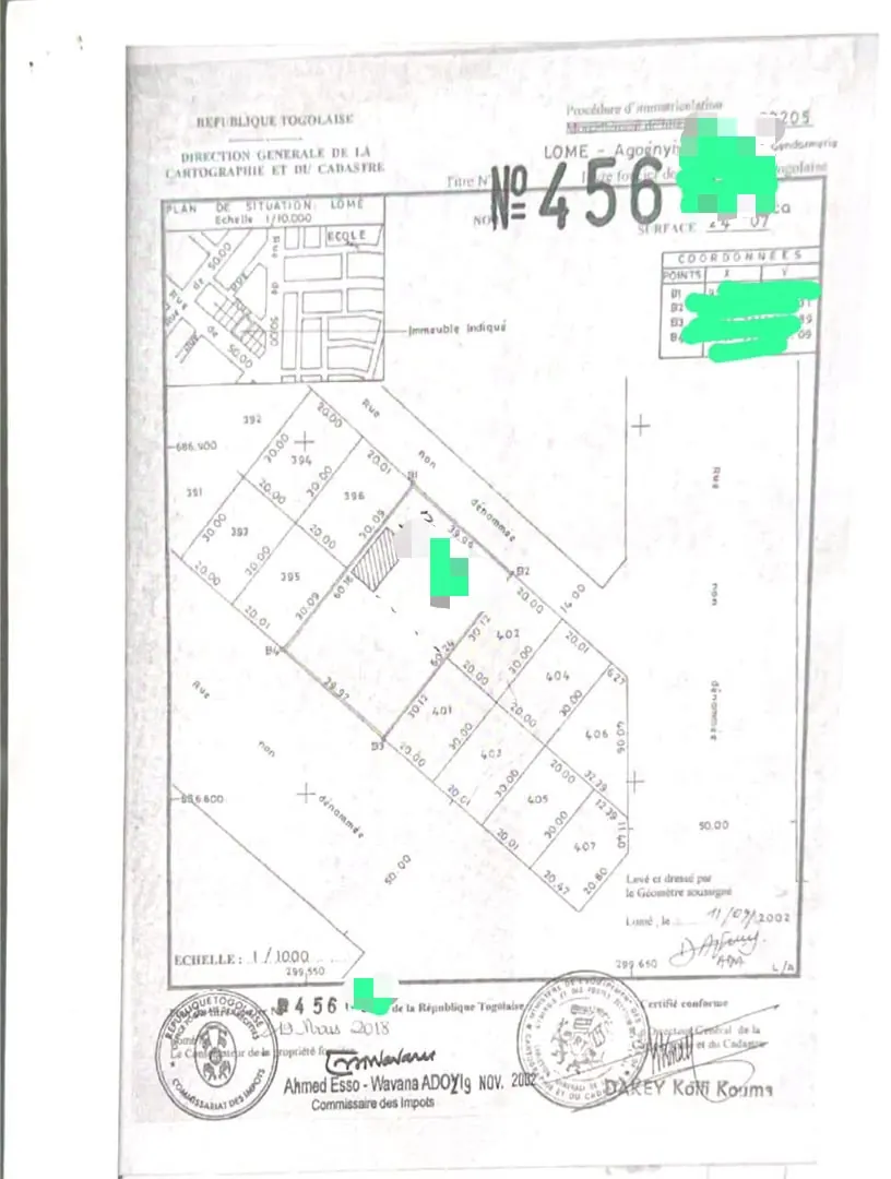 Vente de terrain à Agoè 2 Lions, 2 lots clôturés, titre foncier global – 65 millions FCFA le lot