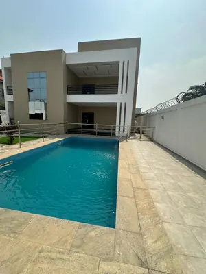 Villa 4 chambres meublée avec piscine à vendre à Kpogan Agodékè – 200 millions FCFA