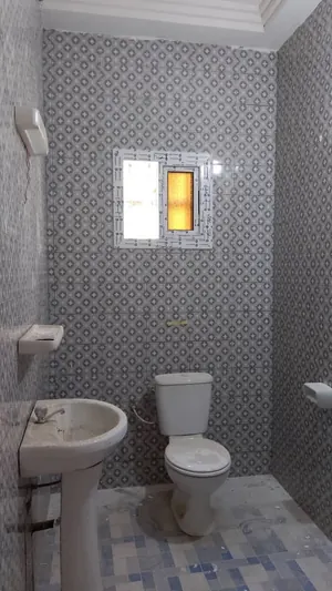 Location et vente d'une villa à Adetikopé Kpotave, nouvelle construction, 4 chambres, 1 lot, avec magasin et dépendance – 120 000 FCFA/mois ou 80 millions FCFA — photo 6