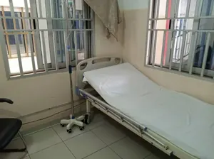 Vente d'une clinique à Hédzranawoé, sur 1 lot (600 m²), à 800 m du goudron – à partir de 250 millions FCFA — photo 7