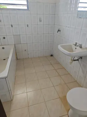 Immeuble triplex 242 m² en angle de rue à vendre en bordure de grande route à Adidogomé Franciscains – 95 millions FCFA — photo 9