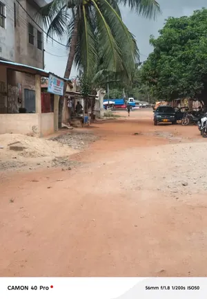 Terrain demi-lot 300 m² en vente à Zanguera-Maco – 17 millions FCFA — photo 4