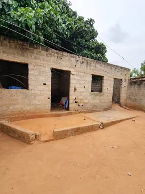 Vente d'une maison à Sogbossito Supermarché Dauphine, demi-lot en angle de rues, 300m du goudron – à partir de 22 500 000 FCFA — photo 10