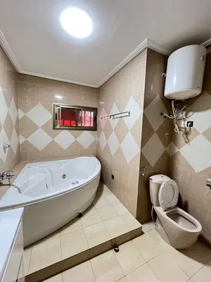 Villa basse avec piscine à louer à La Caisse – 1 600 000 FCFA — photo 4