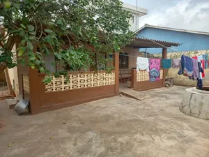Maison en angle de 2 voies à Adidogomé Atilamonou, 346 m², à 200 m du goudron – 27 millions FCFA — photo 4
