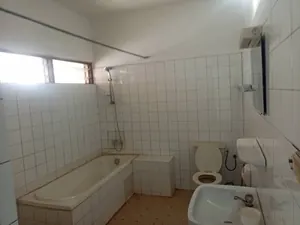 Vente d'une villa à Agoè (Lycée d'Agoè), 5 chambres, demi-lot, R+1, à 250m du goudron – 55 millions FCFA — photo 23
