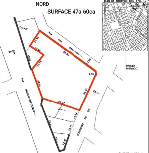 Terrain 8 lots 4800 m² à vendre en bordure de goudron à Tokoin Aéroport – 150 millions FCFA le lot