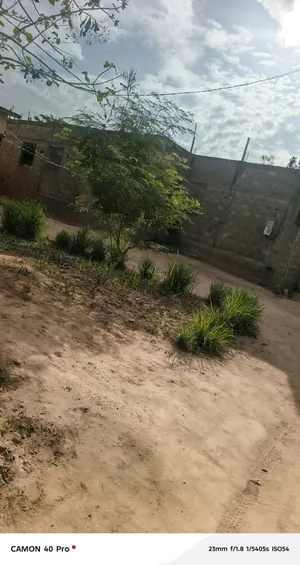 Vente d'une villa à Agoè Legbassito Avinato, 5 chambres, 1 lot (600 m²), en angle de rue, niveau dalle – 40 millions FCFA — photo 12