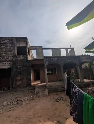 Villa inachevée 7 pièces en vente à Kégué Tigamé – 55 millions FCFA