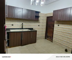 Vente d'une villa duplex à Agoè Légbassito Ahonkpoé, sur demi-lot, R+2, titre foncier personnel – 150 millions FCFA à débattre — photo 7