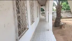 Vente d'une villa à Agbata Catholique, 4 chambres salon, 700 m², avec dépendance et garage – 25 millions FCFA — photo 7