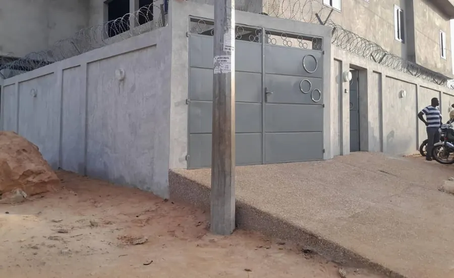 Villa 7 chambres de 300 m² en vente à Agoè Nanegbe – 70 millions FCFA