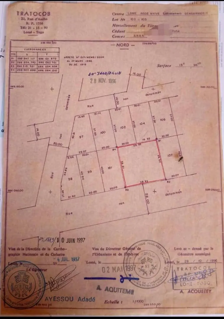 Terrain 2 lots en vente en bord de goudron à Adidoadin, derrière l'hôtel Concorde – 150 millions FCFA