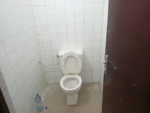 Vente d'une villa à Agoè (Lycée d'Agoè), 5 chambres, demi-lot, R+1, à 250m du goudron – 55 millions FCFA — photo 10
