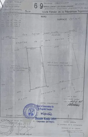 Terrain 5 lots face au goudron en vente à Avepozo route nationale n°1, Lomé – 60 millions FCFA le lot