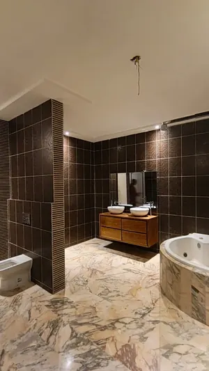 Villa 5 chambres à vendre à Tokoin Casablanca, 690 m² avec piscine et garage – 290 millions FCFA — photo 7
