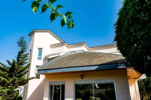 Villa duplex 12 pièces à vendre à Totsi sur 3 lots – 350 millions FCFA — photo 3
