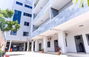 Immeuble commercial 23 chambres meublées à vendre à Lomégan – 600 m² – Titre foncier – 900 000 000 FCFA — photo 4