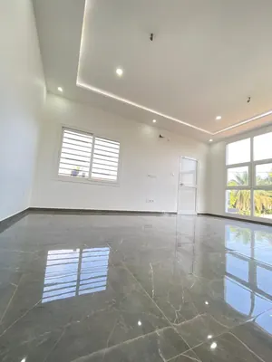 Vente d'une villa duplex à Avenou, 4 chambres, 328 m², à 200 m du goudron – 155 millions FCFA