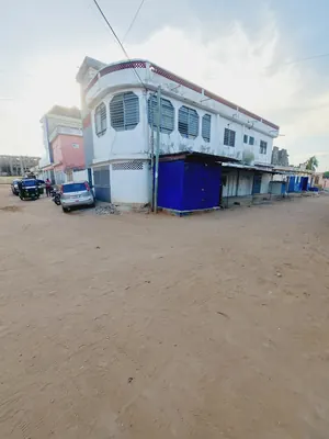 Maison en angle de rue de 387 m² à vendre à Tokoin Hôpital – 150 millions FCFA — photo 5