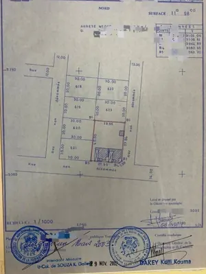 Terrain 2 lots en angle de rues à vendre à Adidogomé – 105 millions FCFA