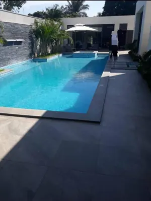 Villa 3 chambres meublée sur 3 lots à vendre à Cité Oua (Caisse), Lomé – 2,3 milliards FCFA — photo 2