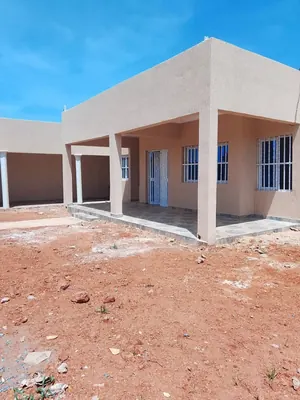 Location et vente d'une villa à Adetikopé Kpotave, nouvelle construction, 4 chambres, 1 lot, avec magasin et dépendance – 120 000 FCFA/mois ou 80 millions FCFA — photo 4