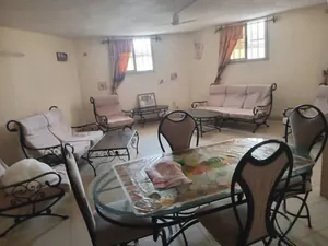 Villa 7 chambres sur 600 m² en vente à Tokoin Colombes de la Paix – 150 millions FCFA — photo 2