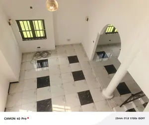 Villa 4 chambres avec mezzanine et dépendance à louer à Togo 2000 – 550 000 FCFA/mois — photo 3