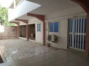 Vente d'une clinique à Hédzranawoé, sur 1 lot (600 m²), à 800 m du goudron – à partir de 250 millions FCFA — photo 13