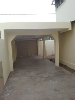 Villa R+1 4 pièces en angle de rue à vendre à Hedzranawoé, Lomé – 90 millions FCFA — photo 5