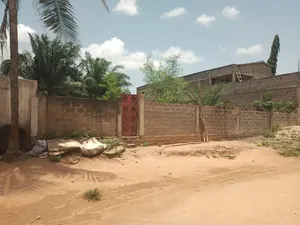 Terrain 600 m² en vente à Avedji Margo – 30 millions FCFA — photo 3